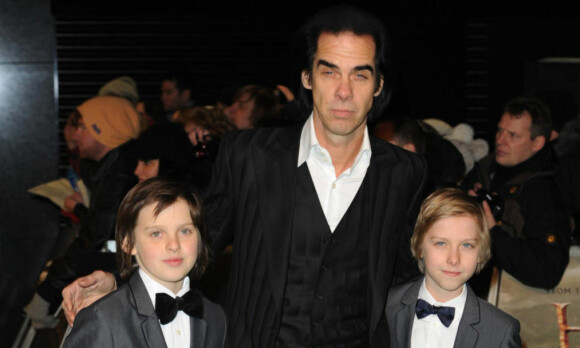 Nick Cave mistet sin 15 år gamle sønn etter fall fra klippe
